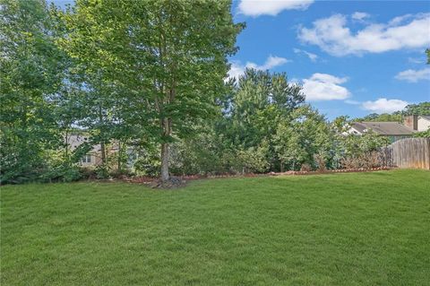 Homes For Sale - 2015 Kyrle Lane<br/> Duluth, GA 30097
