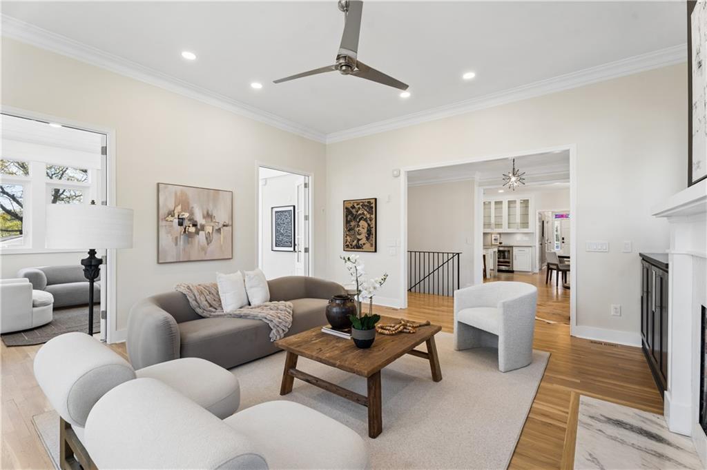 556 Greenwood Avenue NE