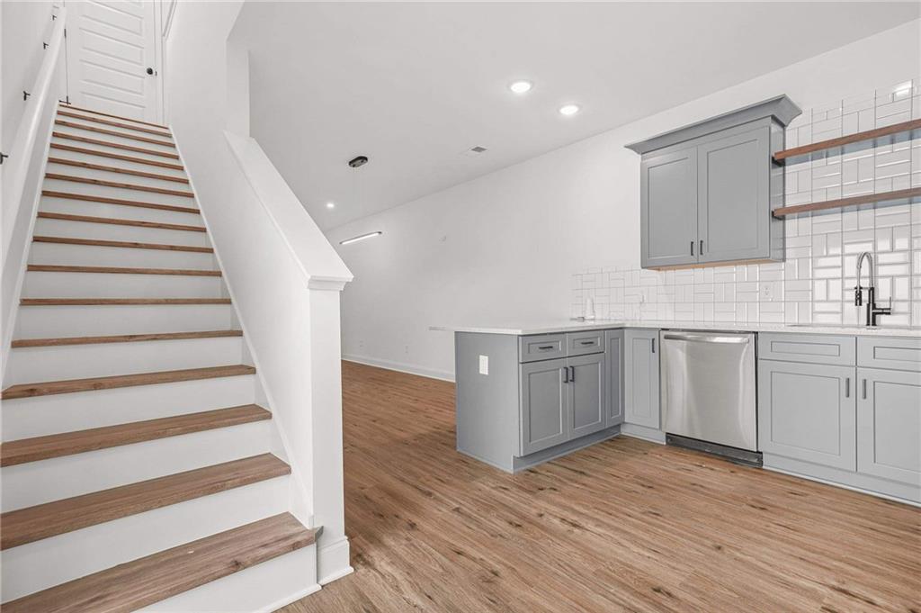 2464 Bellview Avenue NW