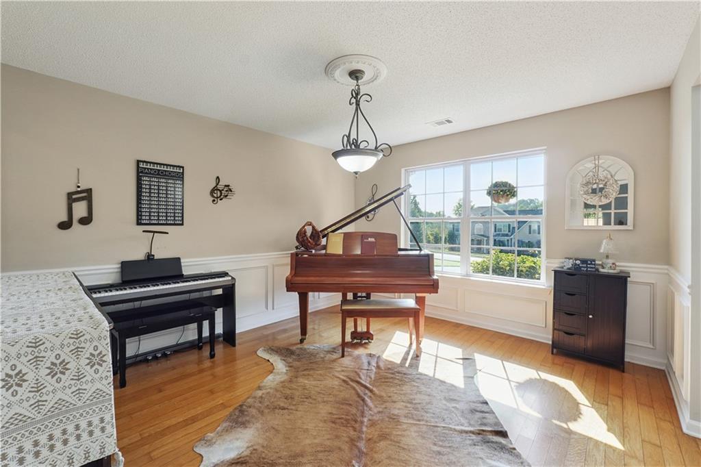 524 BIRCHWOOD Drive