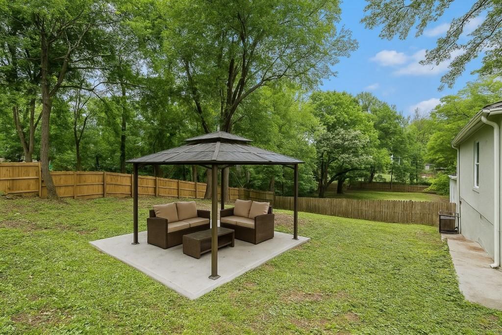 1130 Rebel Forest Drive, Atlanta, Georgia image 6