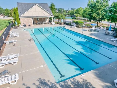 A home in Dacula