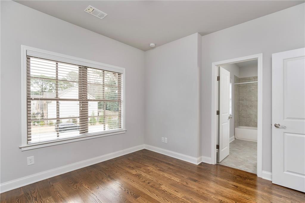 1300 Winfair Lane, Brookhaven, Georgia image 33