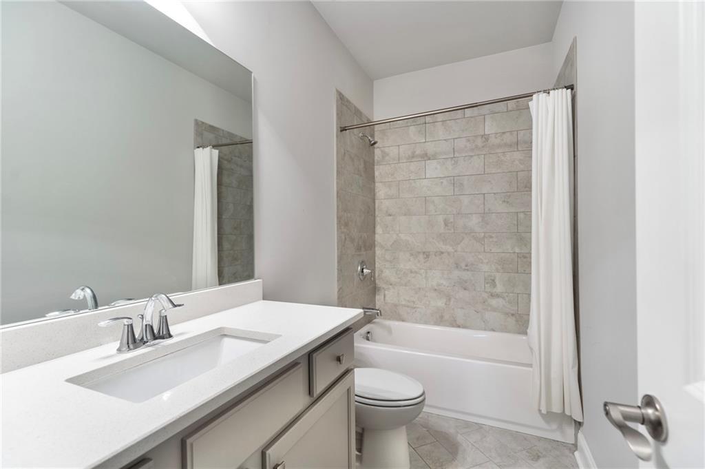 1300 Winfair Lane, Brookhaven, Georgia image 32