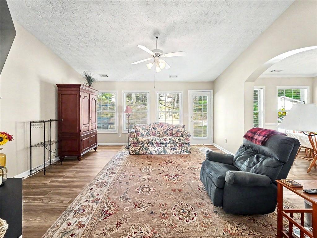 209 Diamond Valley Pass