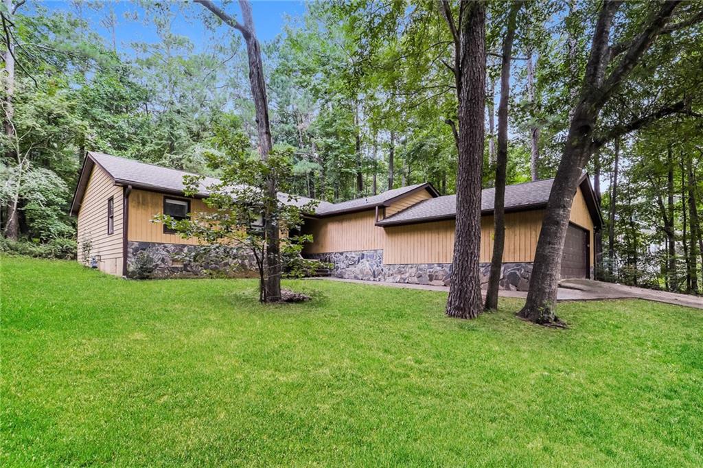 145 Glenloch Parkway