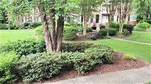 4372 Paces Point Circle SE