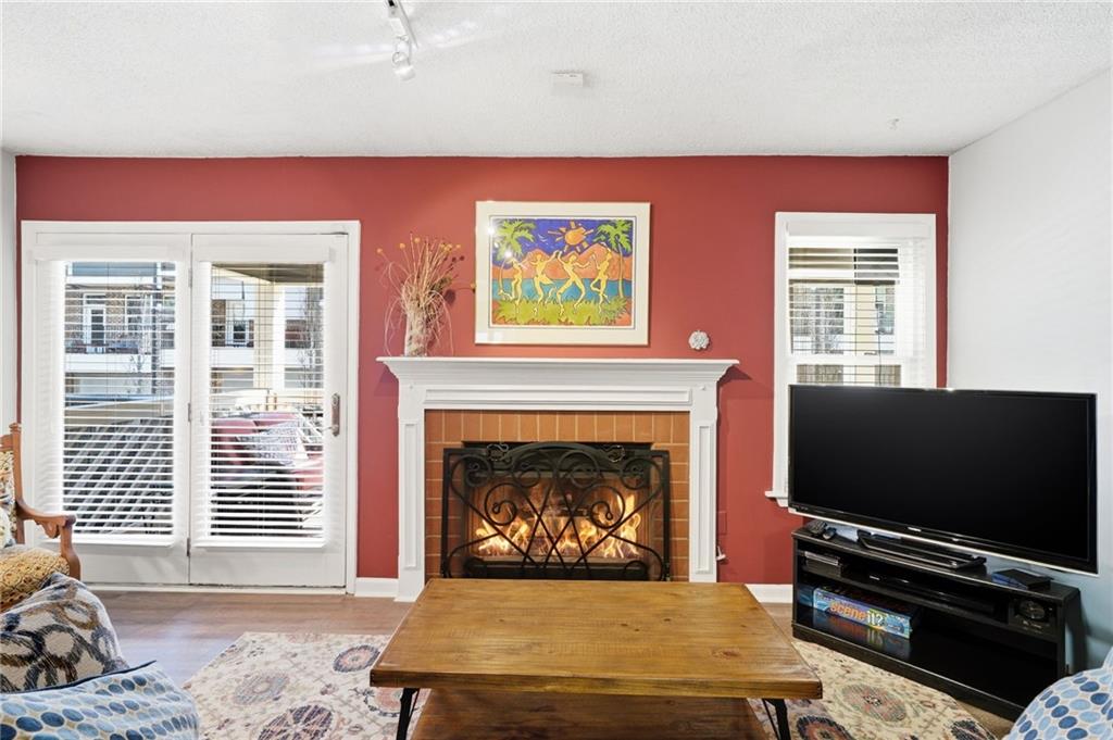 672 Mcgill Place NE 672