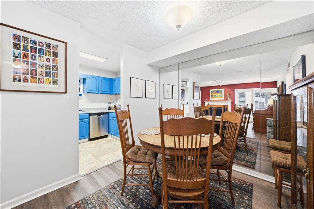 672 Mcgill Place NE 672