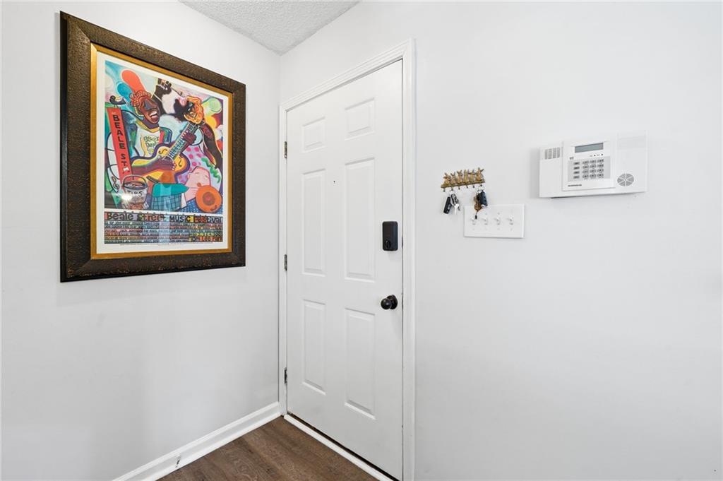 672 Mcgill Place NE 672