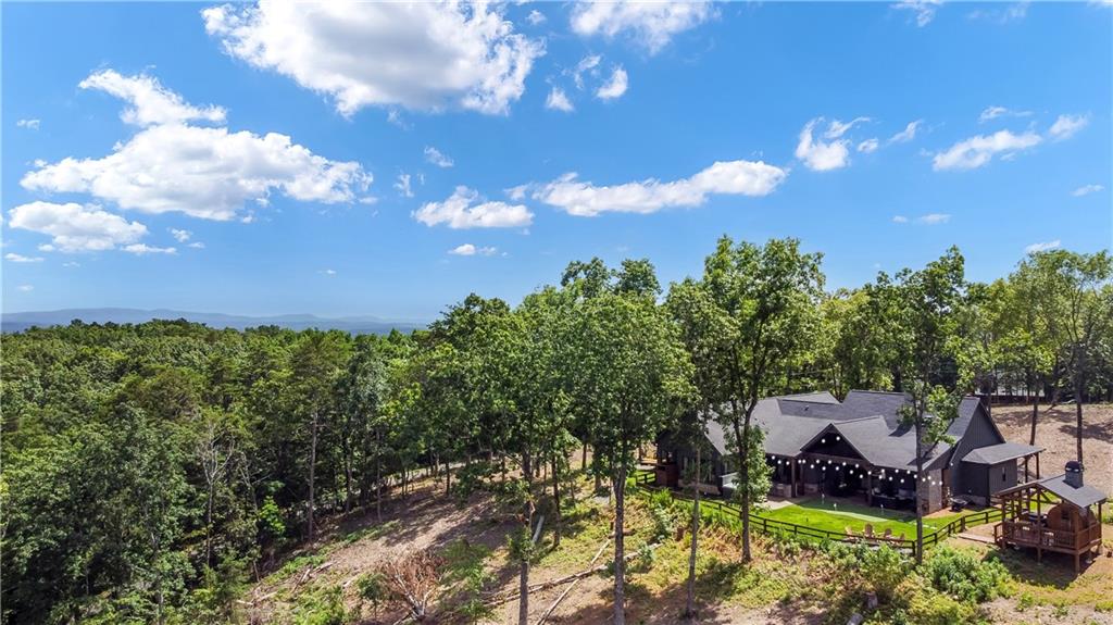 1272 Foxhound Trail NE