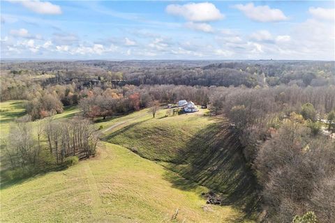 1759 Moccasin Gap Road Lula GA 30554