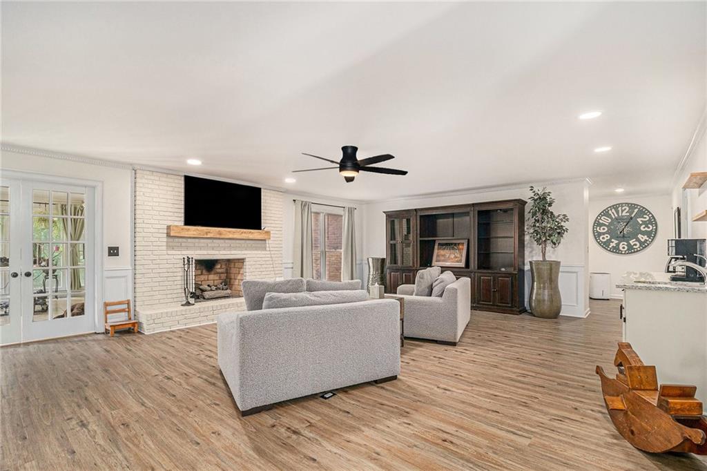 Hanover Square - Residential