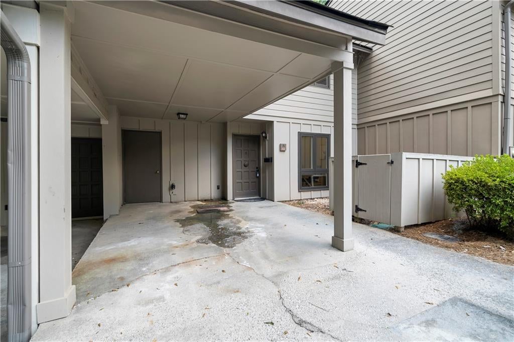 922 Cedar Creek S