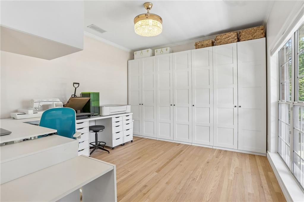 3129 Brookeview Lane NW