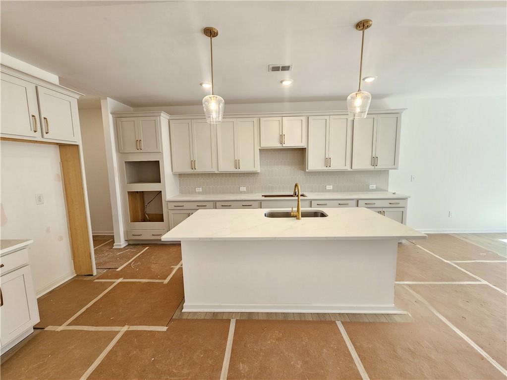 240 Silverleaf Trail