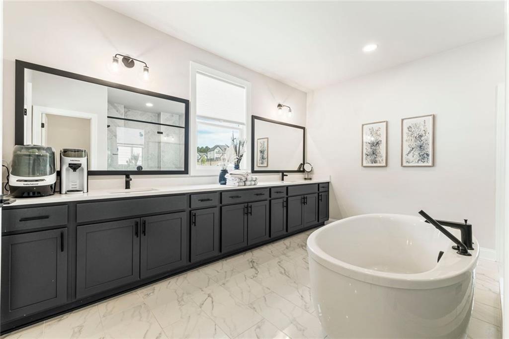 HOLLY FARM PH 1B - Residential