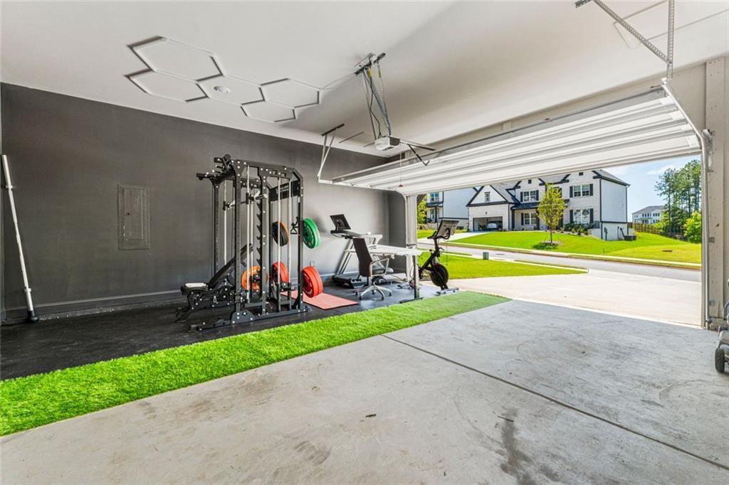 HOLLY FARM PH 1B - Residential