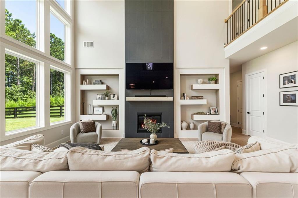 HOLLY FARM PH 1B - Residential