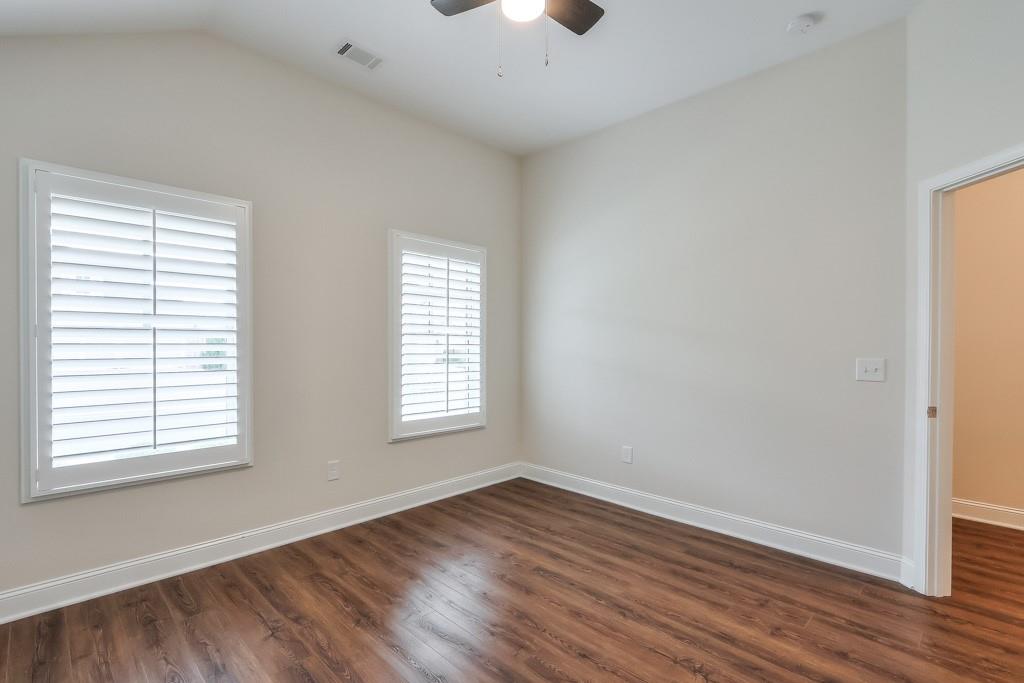 807 Bridget Walk, Powder Springs, Georgia image 4