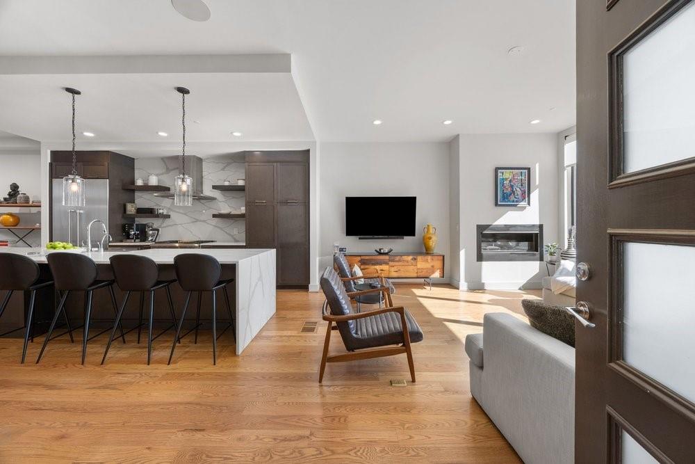 912 Lenox Boulevard NE