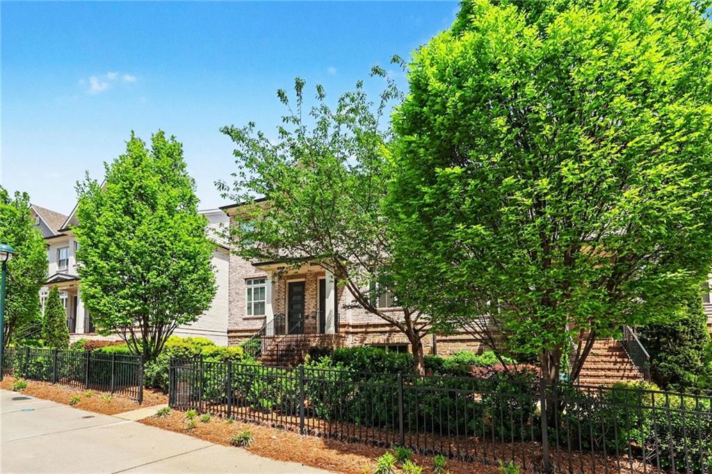 4745 Roswell Road