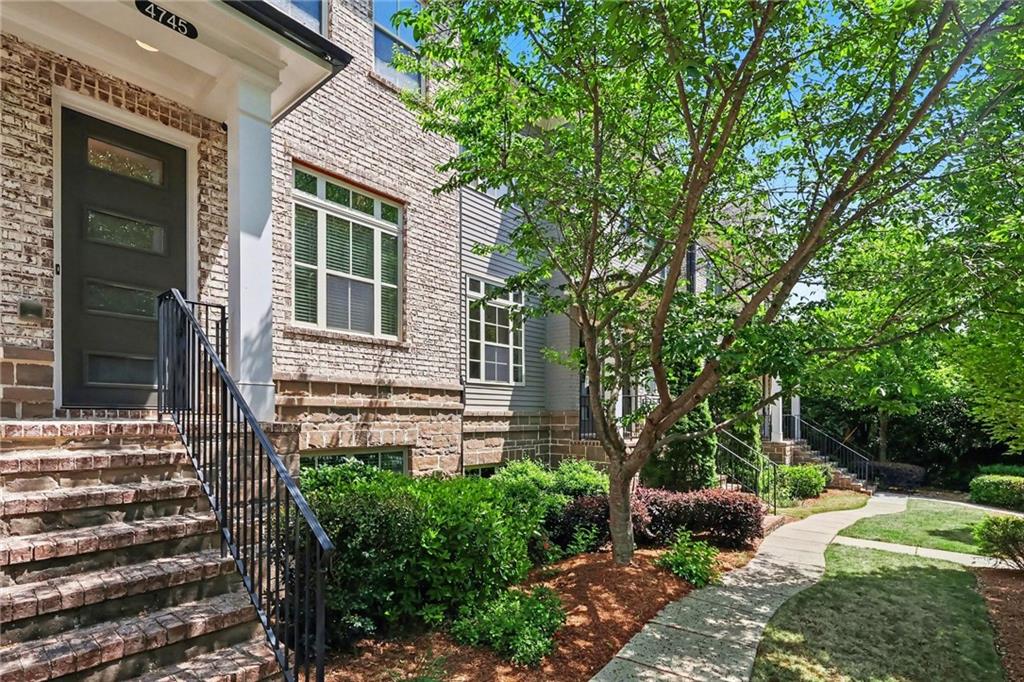 4745 Roswell Rd, Atlanta, GA, 30342