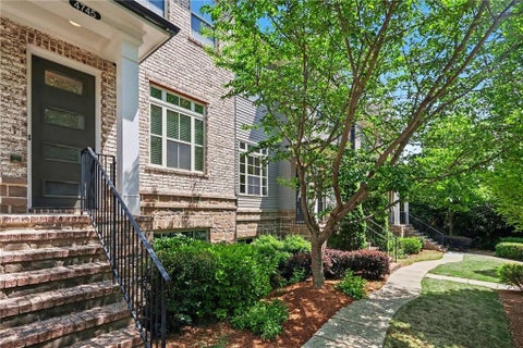 Townhouse For Sale - 4745 Roswell Road<br/> Sandy Springs, GA 30342