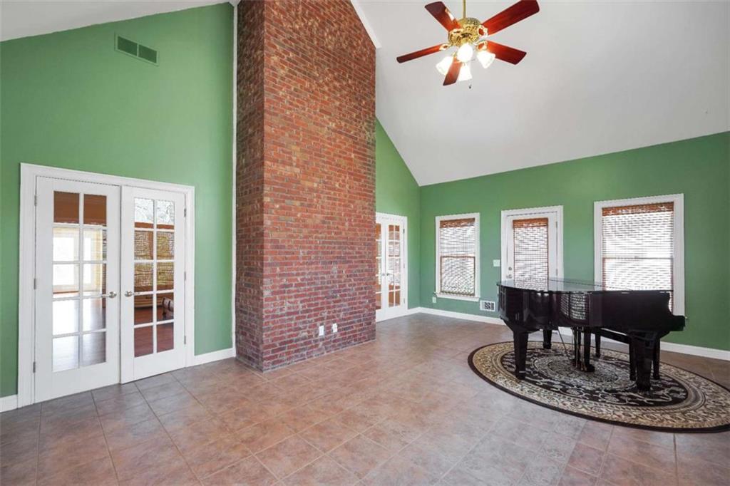 503 Clearwater Drive, Mcdonough, Georgia image 13