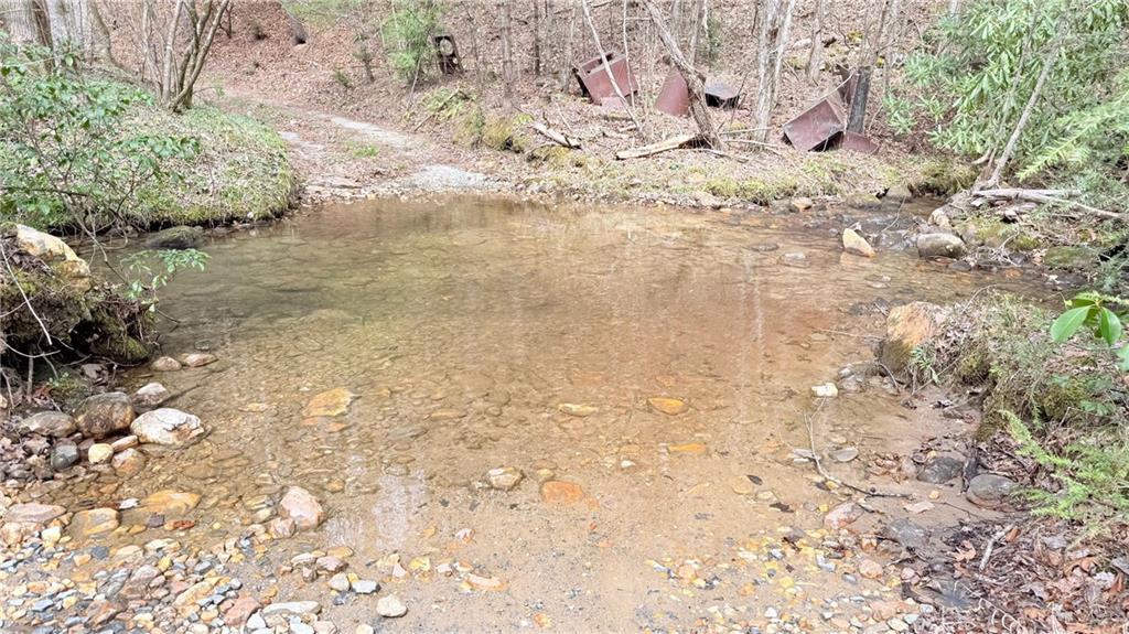 8072 Doublehead Gap Road