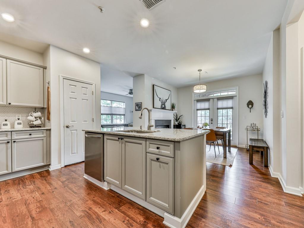 3150 Woodwalk Drive SE 3102