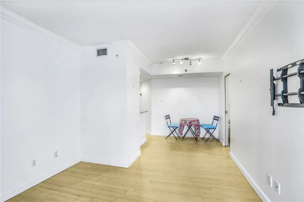 Atlanta, Georgia 30309, United States, 1 Bedroom Bedrooms, ,1 BathroomBathrooms,Residential,Active,99682