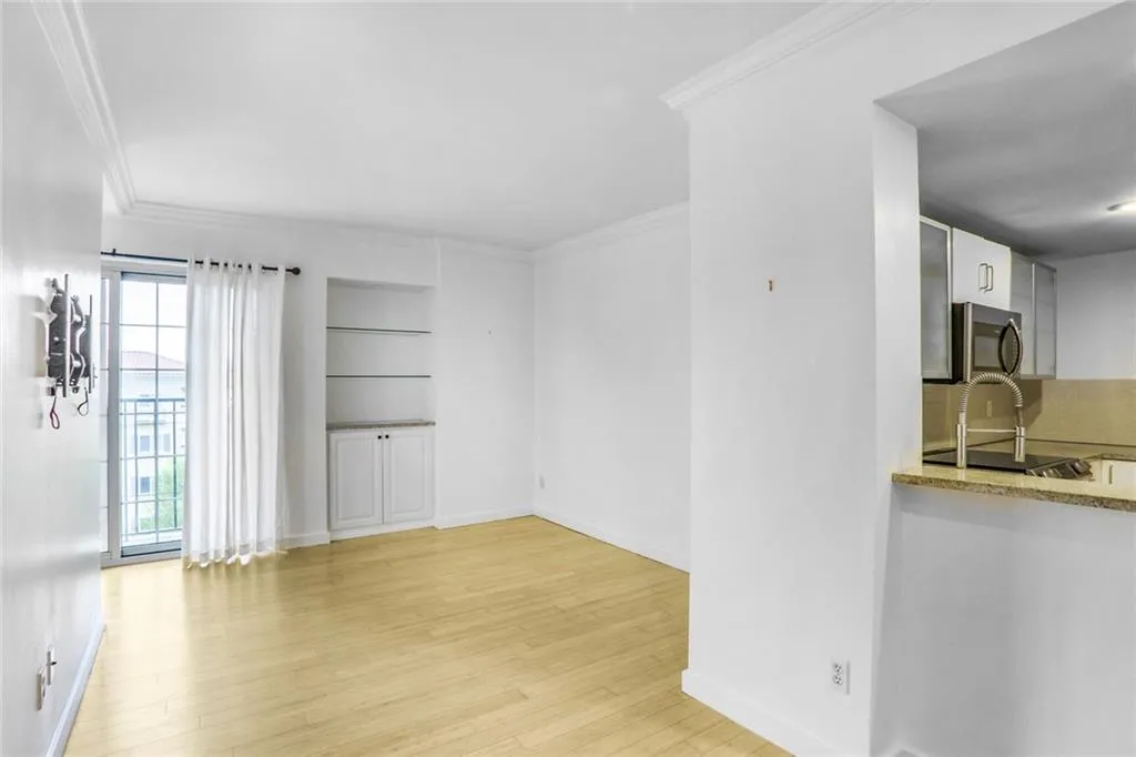 Atlanta, Georgia 30309, United States, 1 Bedroom Bedrooms, ,1 BathroomBathrooms,Residential,Active,99682