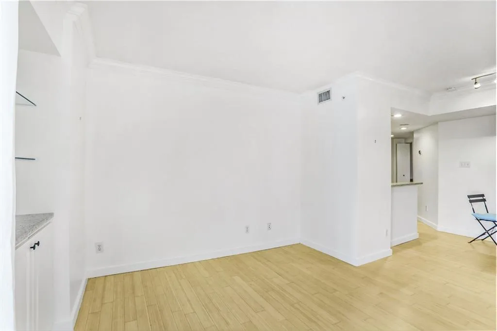 Atlanta, Georgia 30309, United States, 1 Bedroom Bedrooms, ,1 BathroomBathrooms,Residential,Active,99682