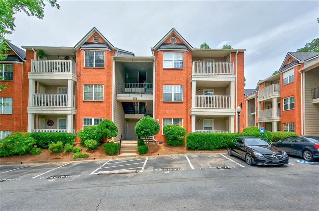 4106 CHASTAIN PARK Court NE
