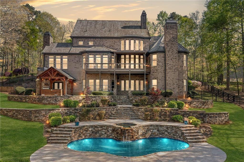 411 River Bluff Lane