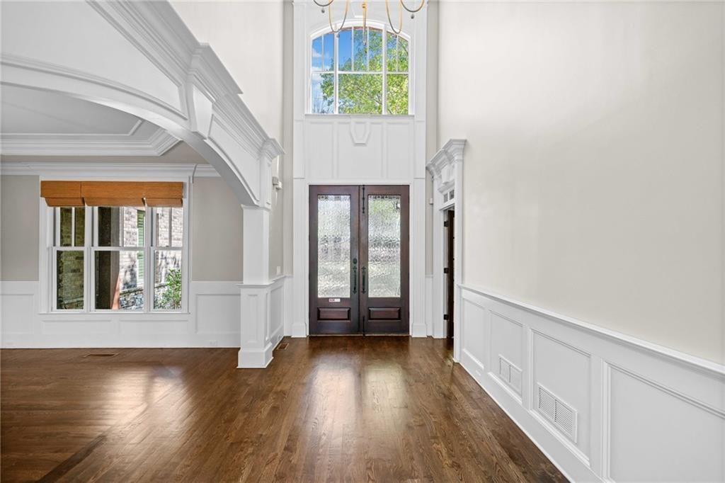 411 River Bluff Lane