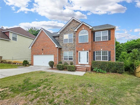 Homes For Sale - 1495 Rocky Shoals Lane<br/> Suwanee, GA 30024