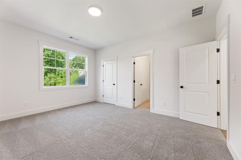 Gainesville, Georgia, 30506, United States, 4 Bedrooms Bedrooms, ,4 BathroomsBathrooms,Residential,Active,2042744