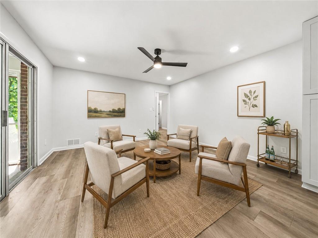 61 Barrett Circle SE