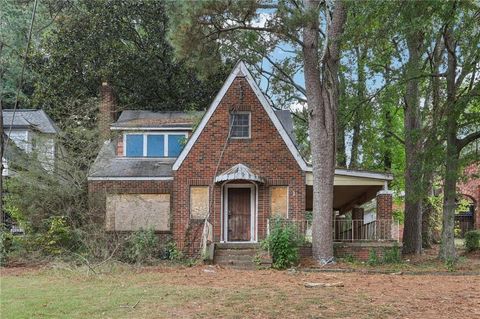 1193 M L King Jr Drive SW Atlanta GA 30314