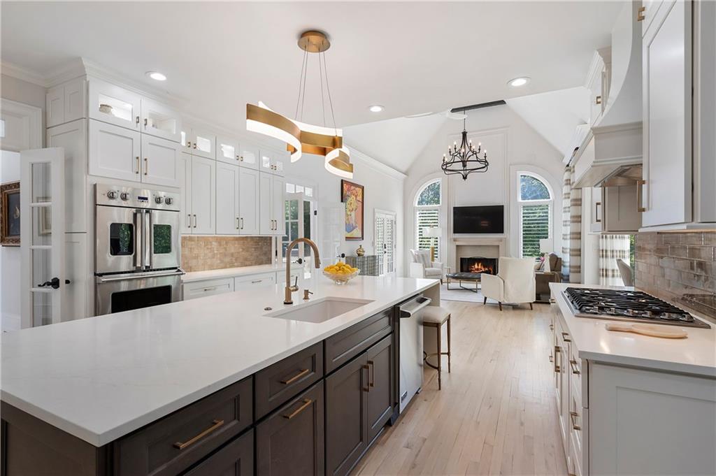 1015 Bedford Gardens Drive, Alpharetta, Georgia image 11