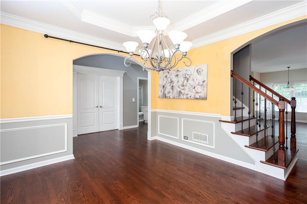 870 Creekview Bluff Way