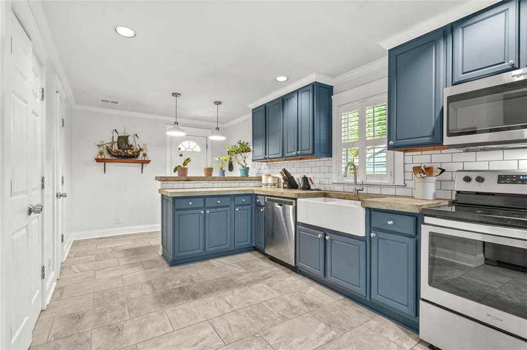 877 MCLENDON Drive
