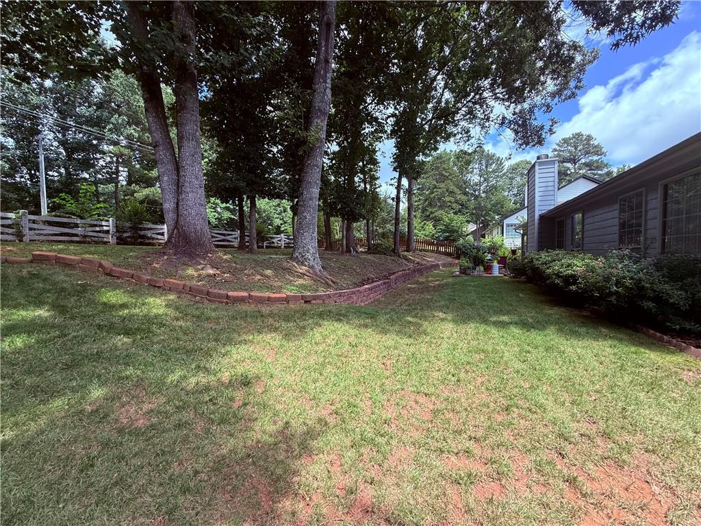 1552 Longwood Drive