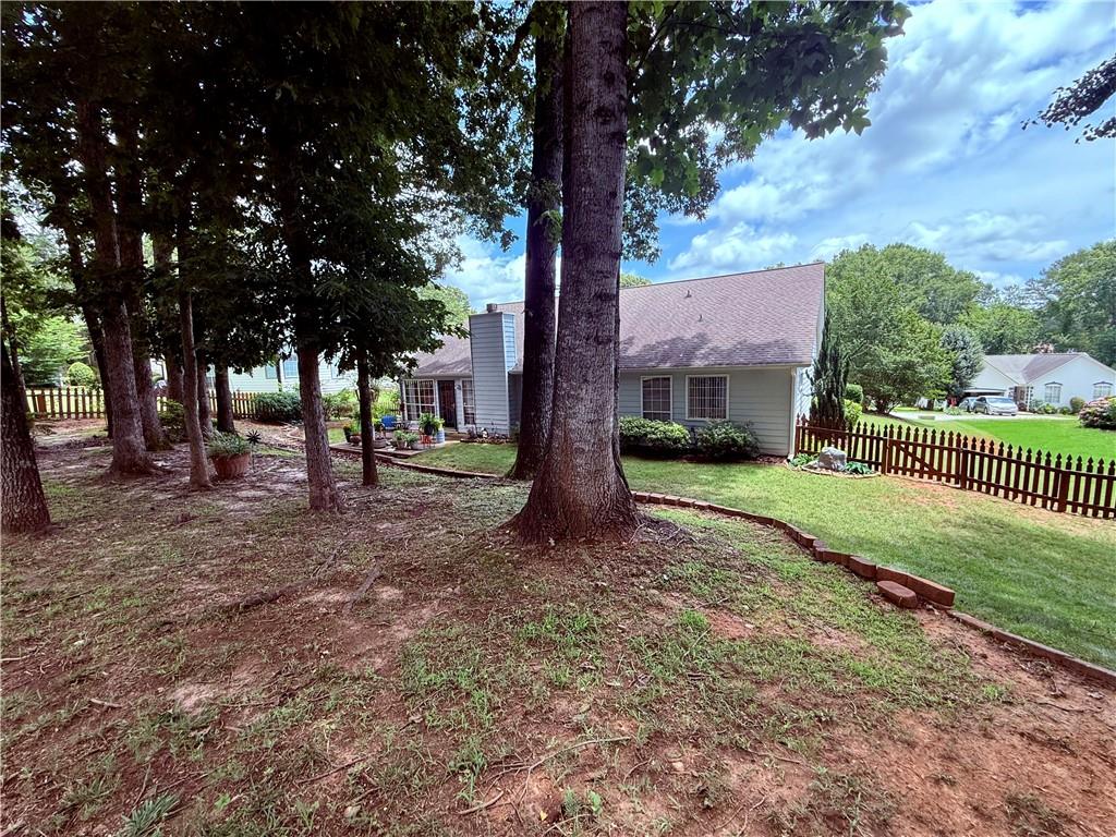 1552 Longwood Drive