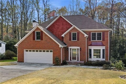 Homes For Sale - 4271 Edgewater Drive<br/> Kennesaw, GA 30144