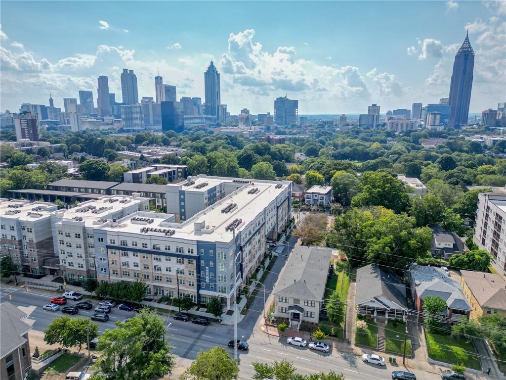 504 Boulevard NE