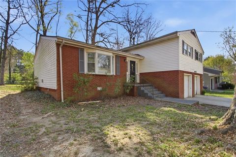 Homes For Sale - 2459 Rockknoll Drive<br/> Conley, GA 30288