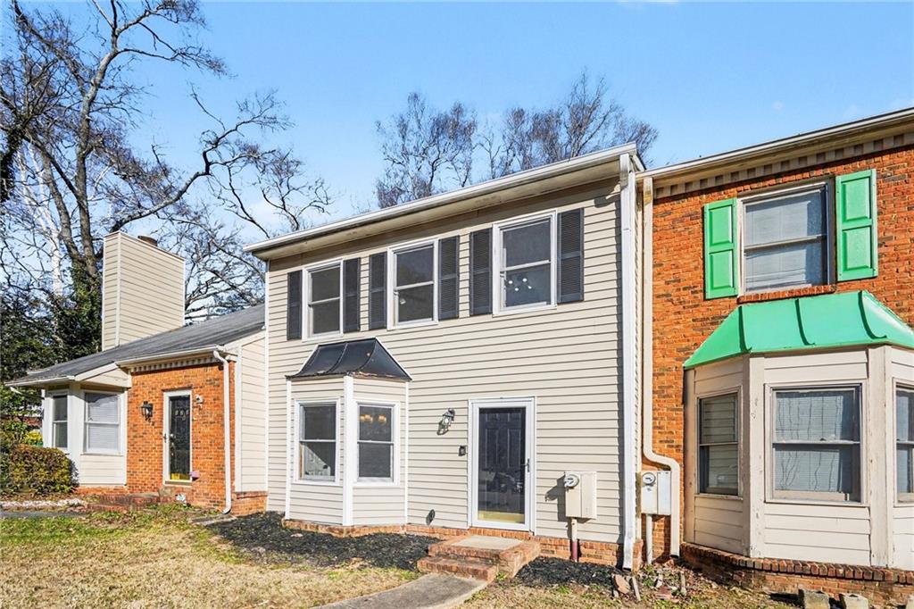 1230 Poplar Pointe SE